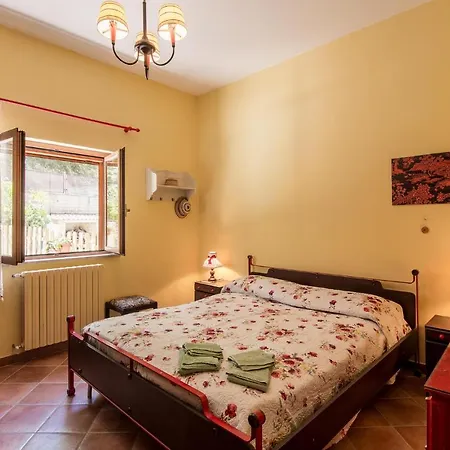 Gorgeous In With Wifi Holiday home Torri in Sabina