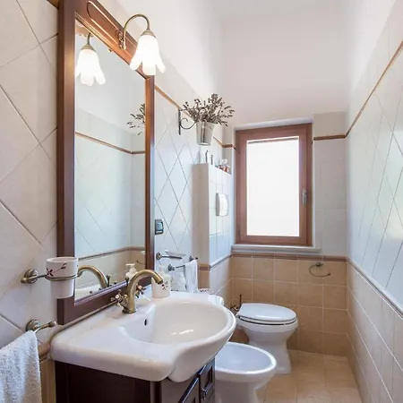 Gorgeous In With Wifi Holiday home Torri in Sabina